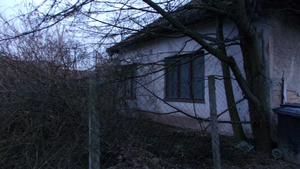 Na predaj  vidiecky dom , nutná rekonštrukcia, pozemok 1850 m2, Veľké Ludince, Levice