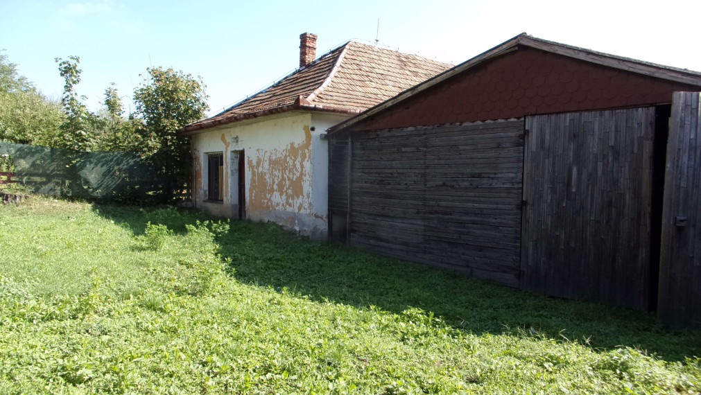 Investičná ponuka - prevádzková budova 400 m2, Plavé Vozokany, Levice