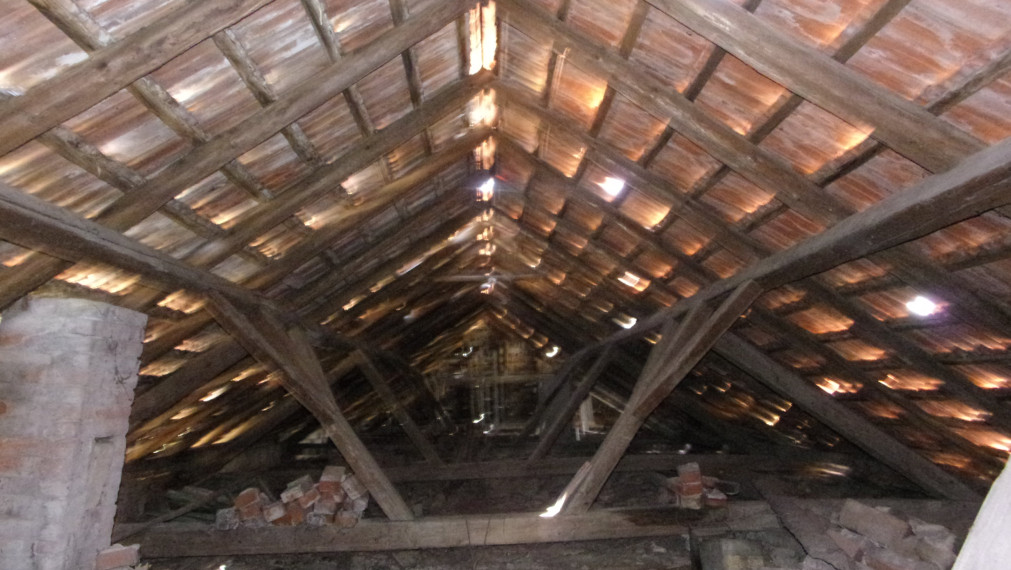 Investičná ponuka - prevádzková budova 400 m2, Plavé Vozokany, Levice