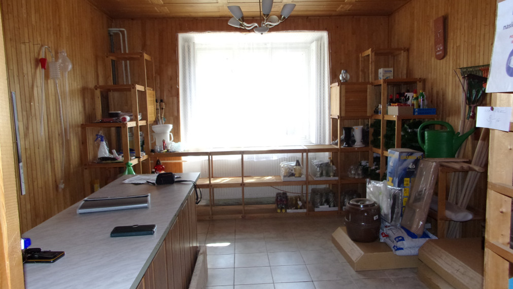 Investičná ponuka - prevádzková budova 400 m2, Plavé Vozokany, Levice