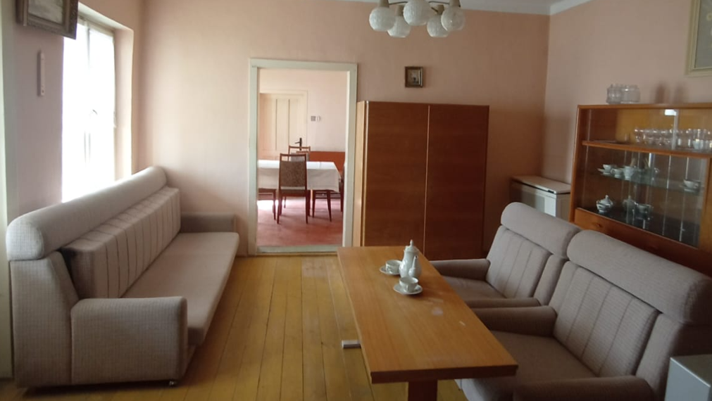Znížená cena!! na predaj vidiecky dom, pôvodný stav, pozemok  2119 m2, Kolta, Nové Zámky