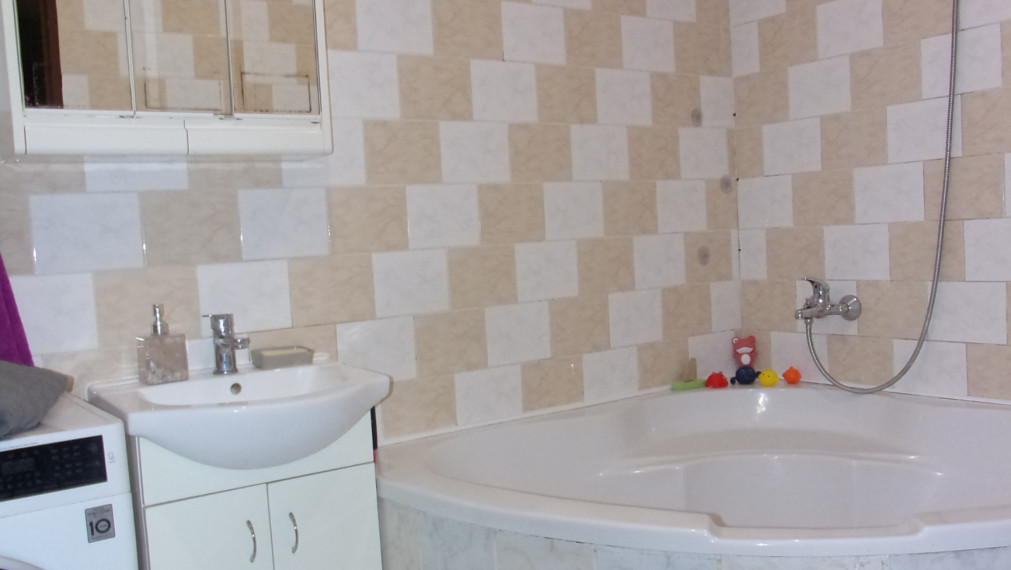 REZERVOVANĚ -exkluzívny predaj 3 izbový byt, rekonštrukcia, Nové Zámky