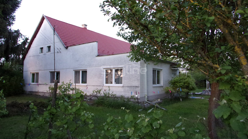 Exkluzívne na predaj rodinný dom, čiastočná rekonštrukcia, tichá lokalita, Bíňa, Nové Zámky