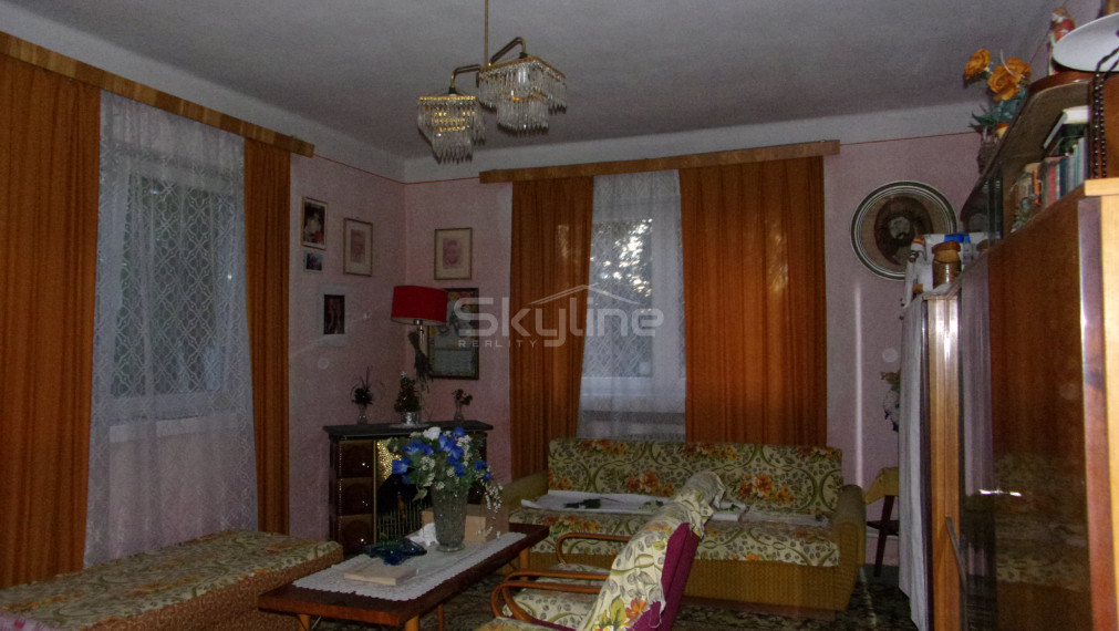 Exkluzívne na predaj rodinný dom, čiastočná rekonštrukcia, tichá lokalita, Bíňa, Nové Zámky