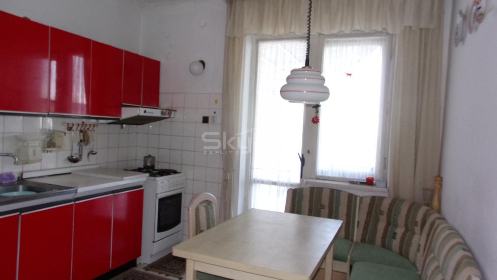 Na predaj rodinný dom v pôvodnom stave, tichá lokalita, pozemok 850 m2, Nitra časť Zobor