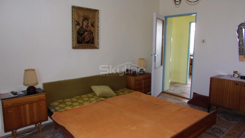 Na predaj rodinný dom v pôvodnom stave, tichá lokalita, pozemok 850 m2, Nitra časť Zobor