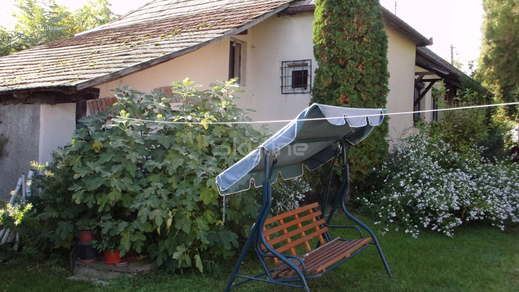 Na predaj útulný vidiecky dom 168 m2, pozemok 2457 m2, Pastovce, Levice