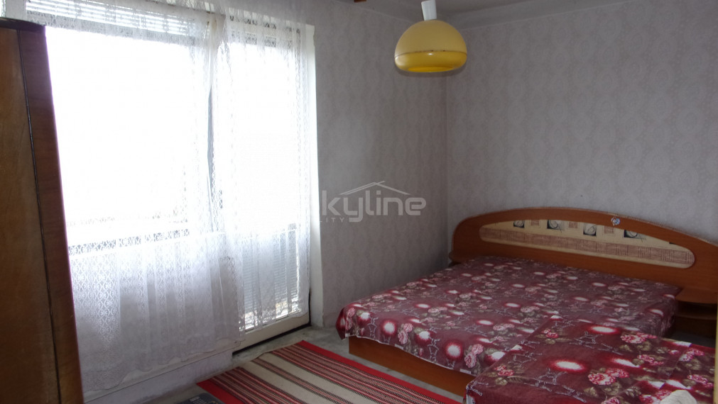 REZERVOVANÉ!! priestranný dvojpodlažný rodinný dom, tichá lokalita, Dedinka okres Nové Zámky