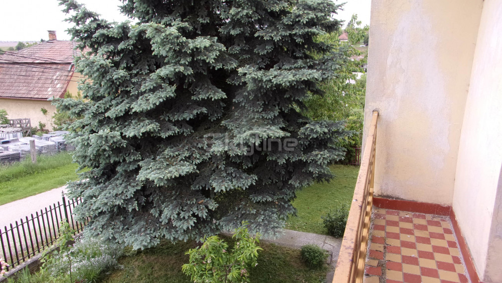 REZERVOVANÉ!! priestranný dvojpodlažný rodinný dom, tichá lokalita, Dedinka okres Nové Zámky