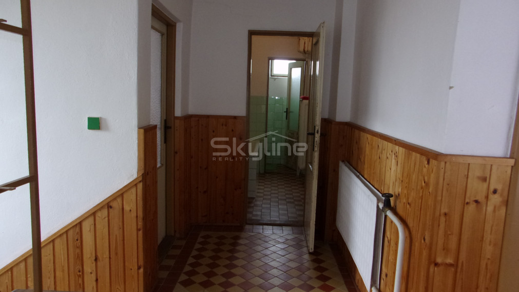 REZERVOVANÉ!! priestranný dvojpodlažný rodinný dom, tichá lokalita, Dedinka okres Nové Zámky