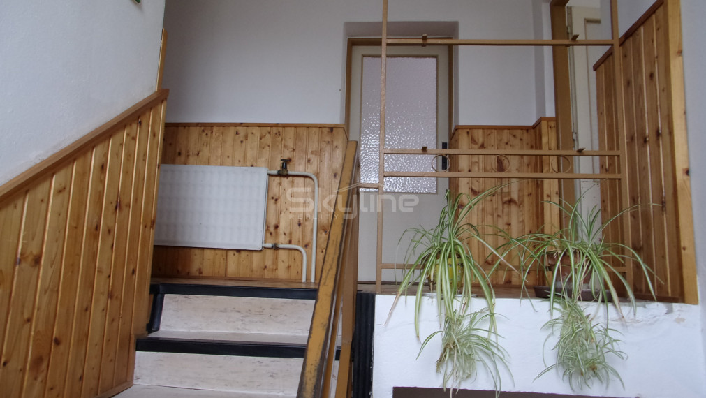 REZERVOVANÉ!! priestranný dvojpodlažný rodinný dom, tichá lokalita, Dedinka okres Nové Zámky