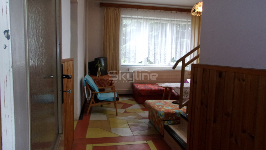 REZERVOVANÉ!! priestranný dvojpodlažný rodinný dom, tichá lokalita, Dedinka okres Nové Zámky