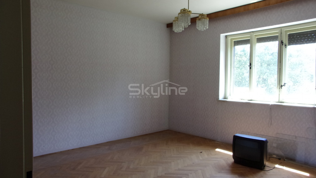 Exkluzívny predaj - 5 izbový rodinný dom, tichá lokalita v obci Keť, Levice