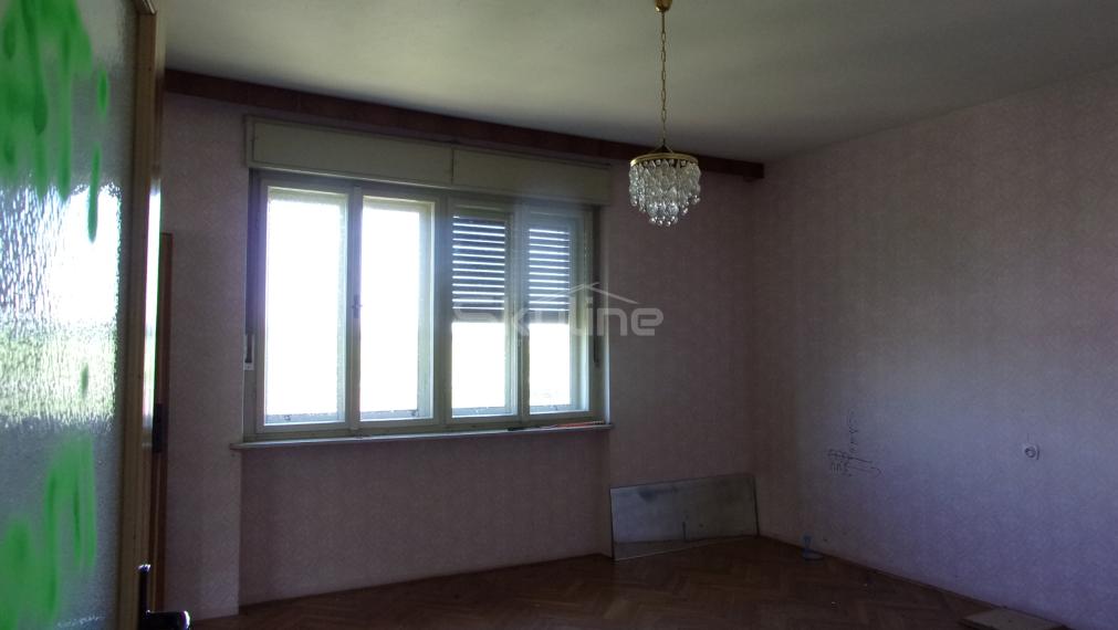 Exkluzívny predaj - 5 izbový rodinný dom, tichá lokalita v obci Keť, Levice