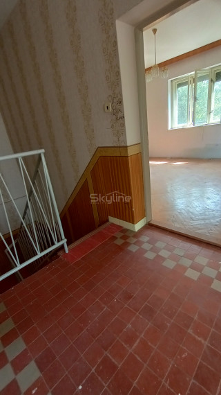 Exkluzívny predaj - 5 izbový rodinný dom, tichá lokalita v obci Keť, Levice