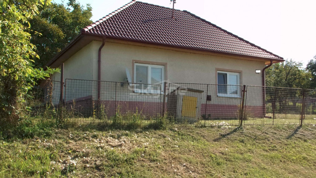 Znížená cena!!! predaj 3 izbový rodinný dom, tichá lokalita, Kolta, Nové Zámky