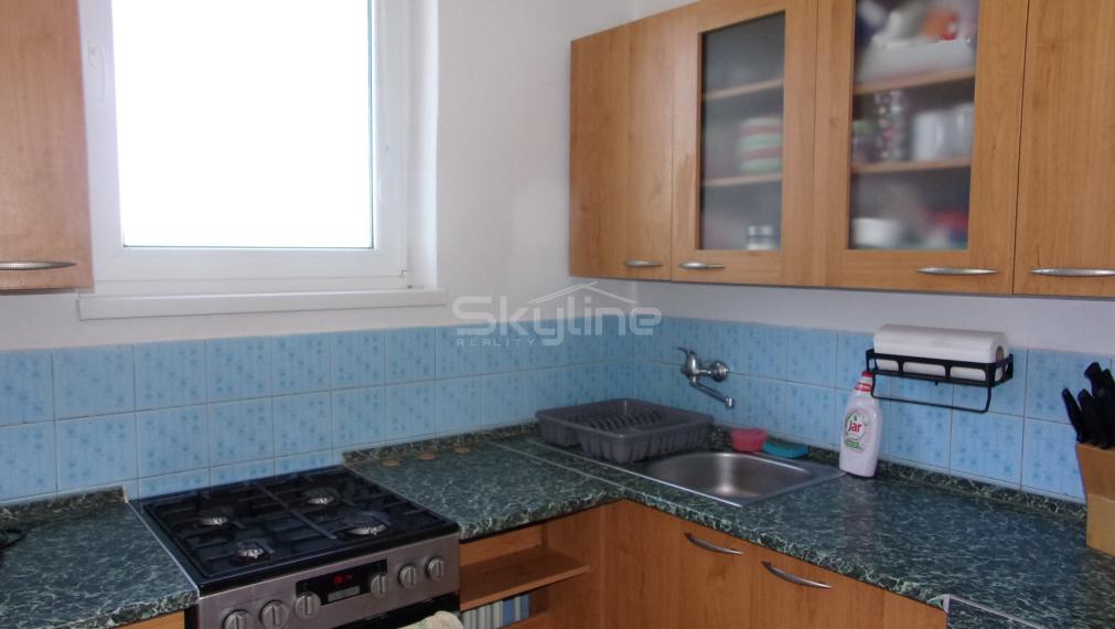 Výrazne znížená cena!! - dvojgeneračný rodinný dom, pozemok 1450 m2, rekonštrukcia, Pusté Sady