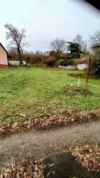 REZERVOVANÉ  predaj stavebný pozemok 713 m2 Gbelce, Nové Zámky