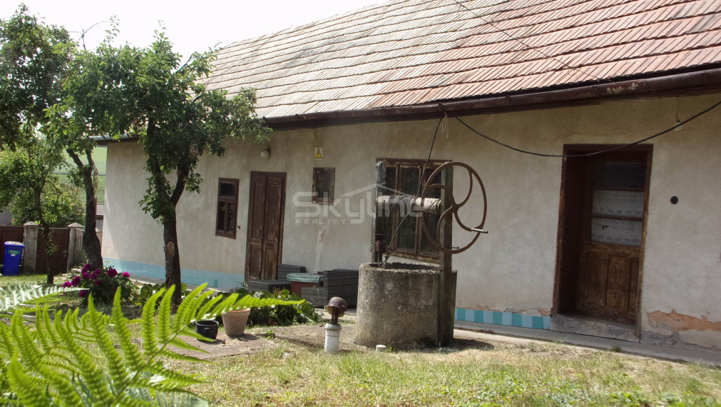 PREDANÉ!! Exkluzívne na predaj chalupa 100 m2, pôvodný stav, pozemok  715 m2  Čaka, Levice