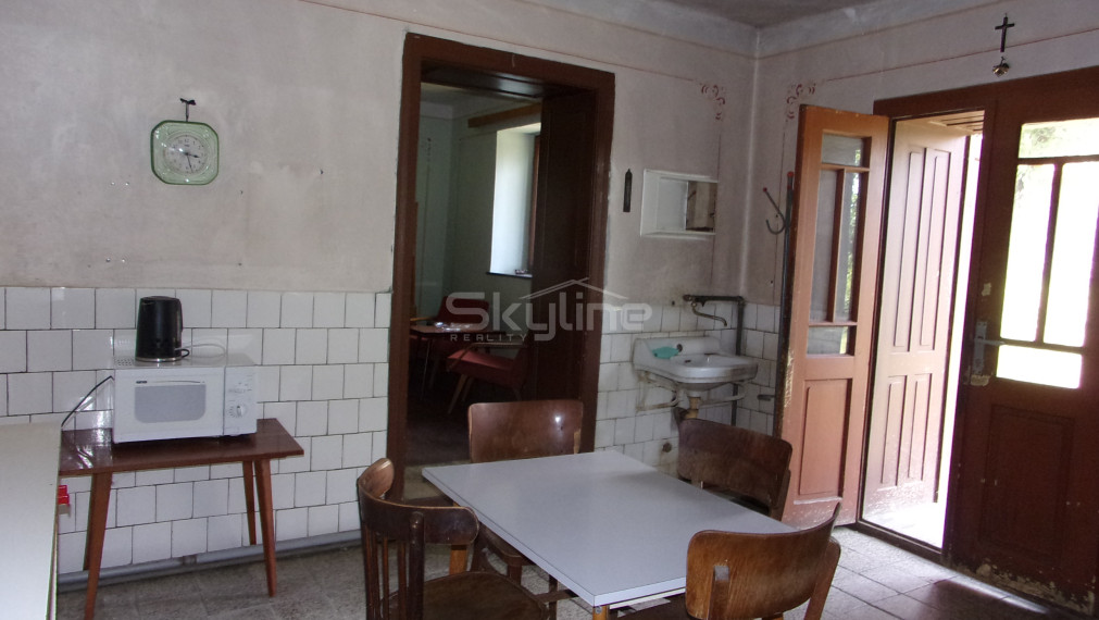 PREDANÉ!! Exkluzívne na predaj chalupa 100 m2, pôvodný stav, pozemok  715 m2  Čaka, Levice