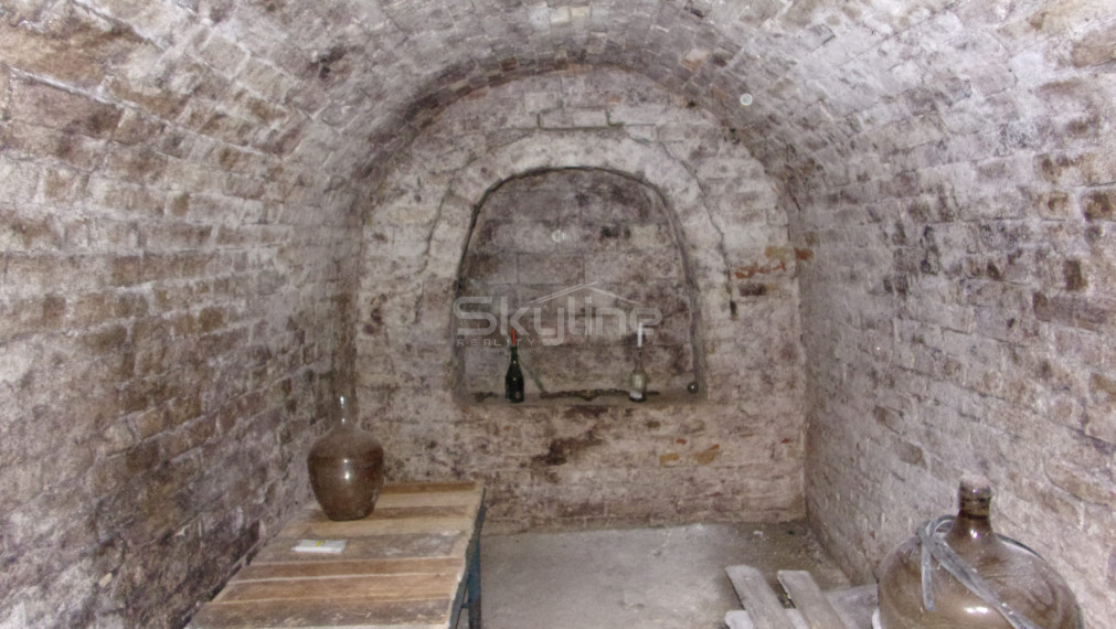 PREDANÉ!! Exkluzívne na predaj chalupa 100 m2, pôvodný stav, pozemok  715 m2  Čaka, Levice