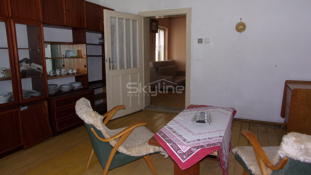 Znížená cena!! na predaj vidiecky dom, pôvodný stav, pozemok  2119 m2, Kolta, Nové Zámky