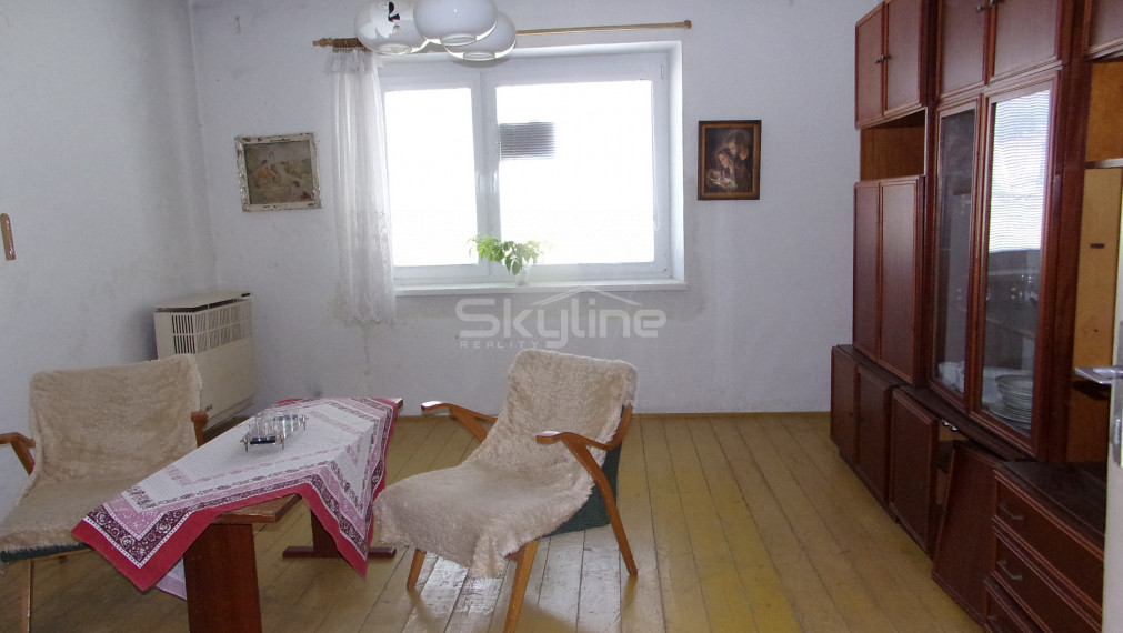 Znížená cena!! na predaj vidiecky dom, pôvodný stav, pozemok  2119 m2, Kolta, Nové Zámky