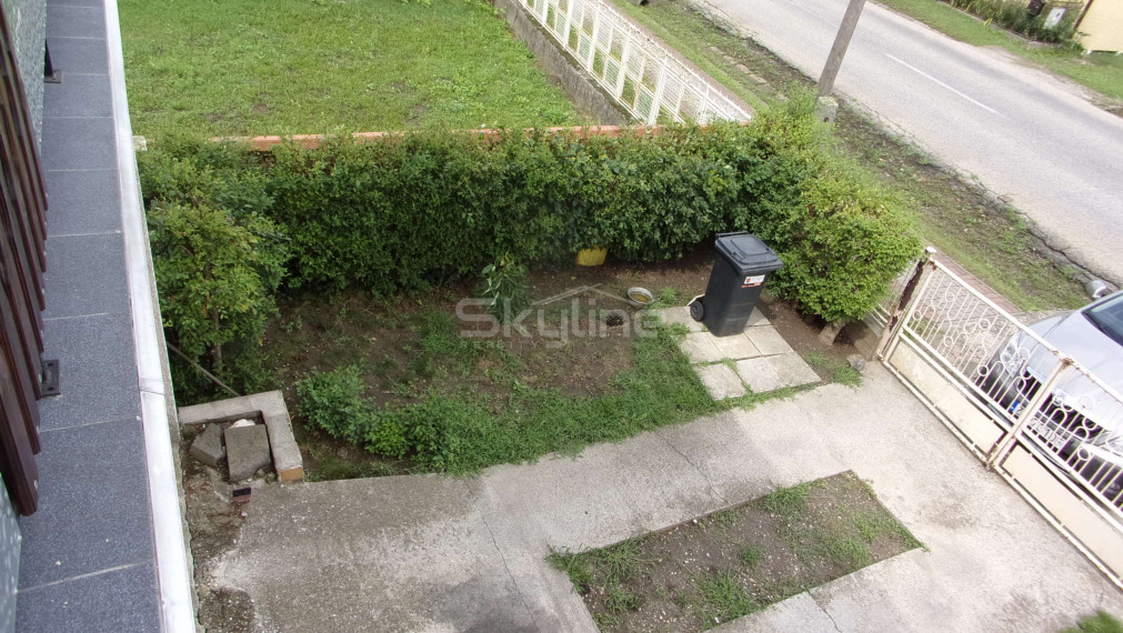 Výrazne znížená cena!! - dvojgeneračný rodinný dom, pozemok 1450 m2, rekonštrukcia, Pusté Sady