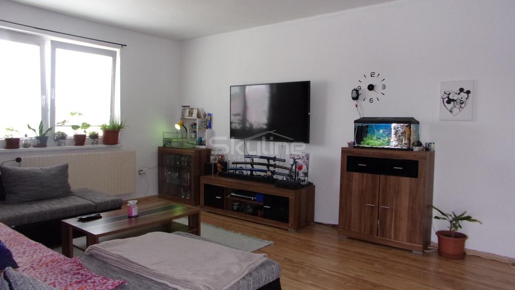 Výrazne znížená cena!! - dvojgeneračný rodinný dom, pozemok 1450 m2, rekonštrukcia, Pusté Sady