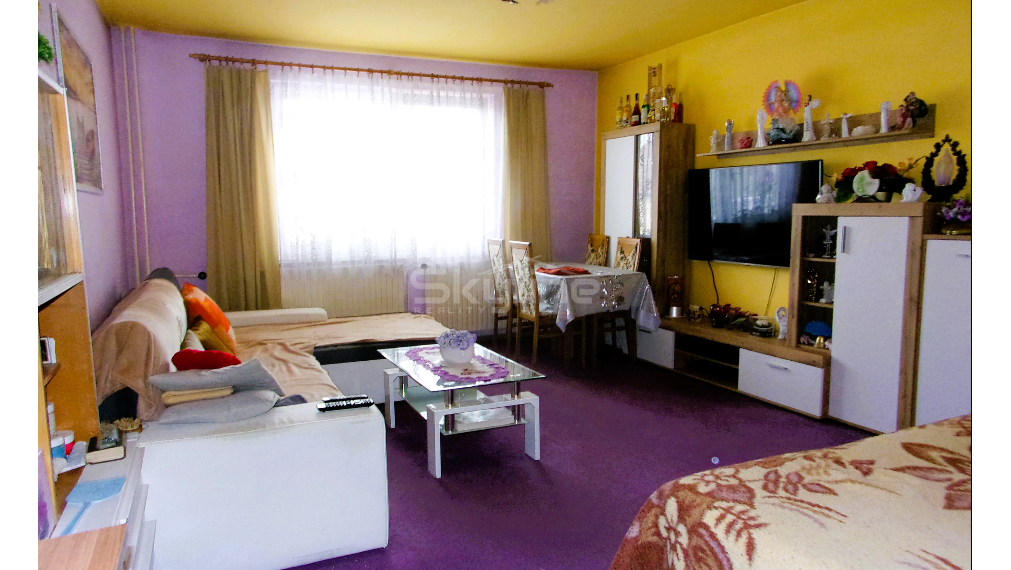 Výrazne znížená cena!! - dvojgeneračný rodinný dom, pozemok 1450 m2, rekonštrukcia, Pusté Sady