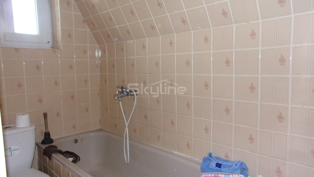 Znížená cena!!! predaj 3 izbový rodinný dom, tichá lokalita, Kolta, Nové Zámky