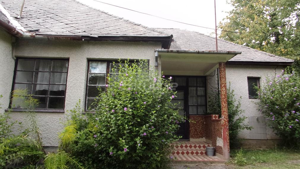 PREDANÉ!! na predaj rodinný dom 130 m2, pôvodný stav, pozemok 1244 m2, Žikava, Zlaté Moravce