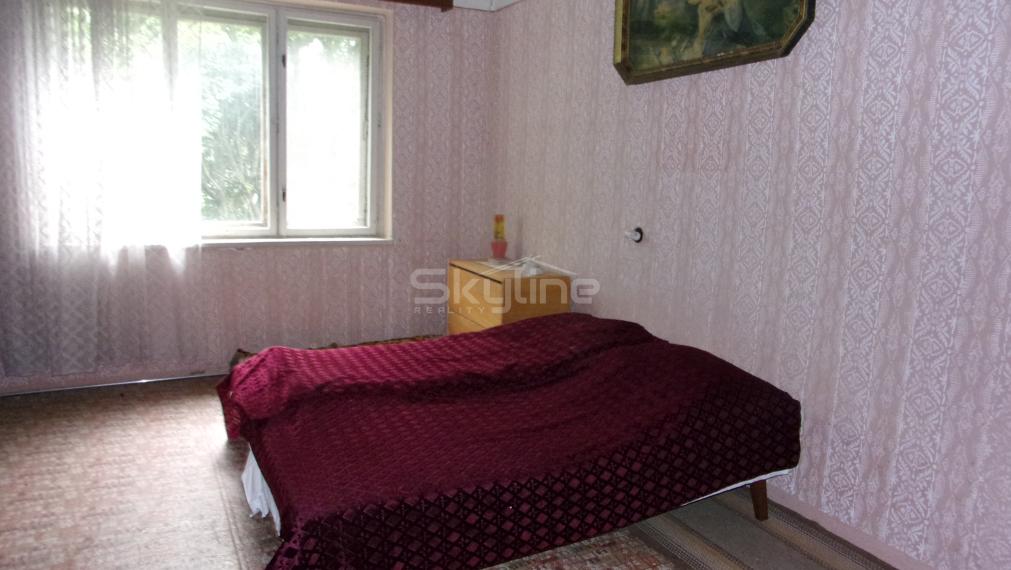 PREDANÉ!! na predaj rodinný dom 130 m2, pôvodný stav, pozemok 1244 m2, Žikava, Zlaté Moravce