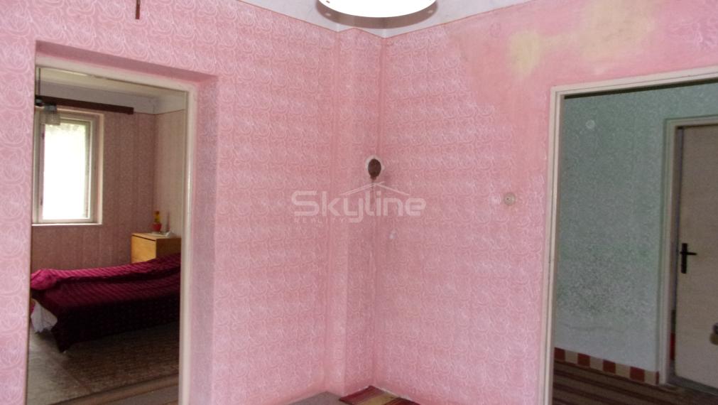 PREDANÉ!! na predaj rodinný dom 130 m2, pôvodný stav, pozemok 1244 m2, Žikava, Zlaté Moravce