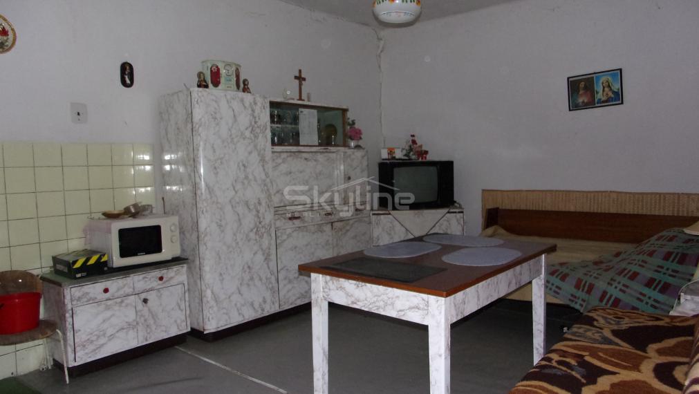 PREDANÉ!! na predaj rodinný dom 130 m2, pôvodný stav, pozemok 1244 m2, Žikava, Zlaté Moravce