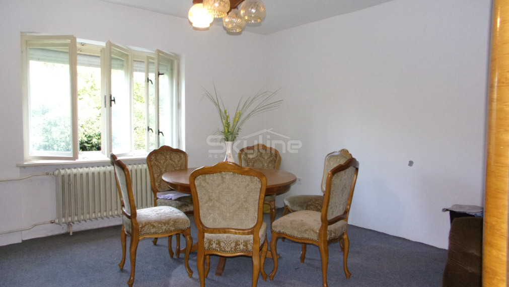 Exkluzívne na predaj rodinný dom, rekonštrukcia,  pozemok 2576 m2, Kolta, Nové Zámky