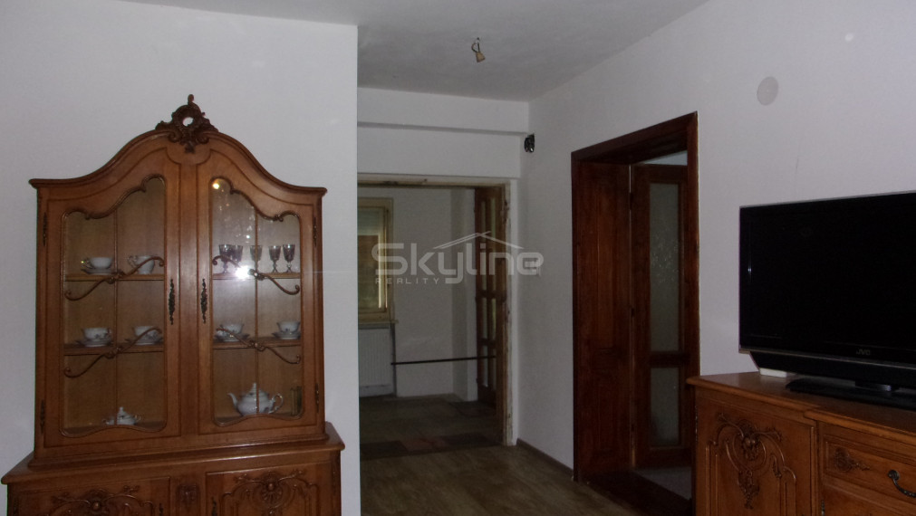 Exkluzívne na predaj rodinný dom, rekonštrukcia,  pozemok 2576 m2, Kolta, Nové Zámky