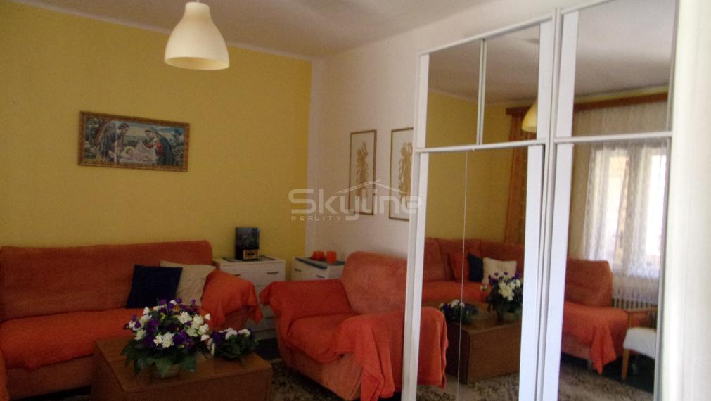 Na predaj rodinný dom, chalupa,  pozemok 1409 m2 v obci Dedinka, okres Nové Zámky