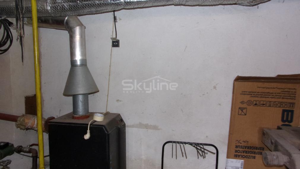 Na predaj rodinný dom, chalupa,  pozemok 1409 m2 v obci Dedinka, okres Nové Zámky