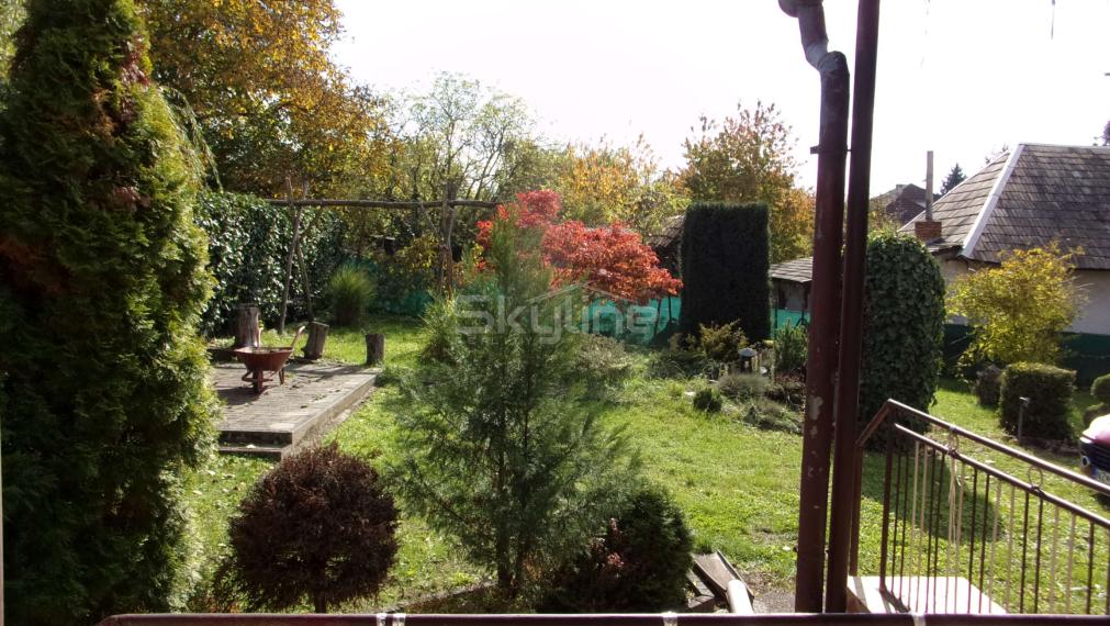 Na predaj rodinný dom, chalupa,  pozemok 1409 m2 v obci Dedinka, okres Nové Zámky