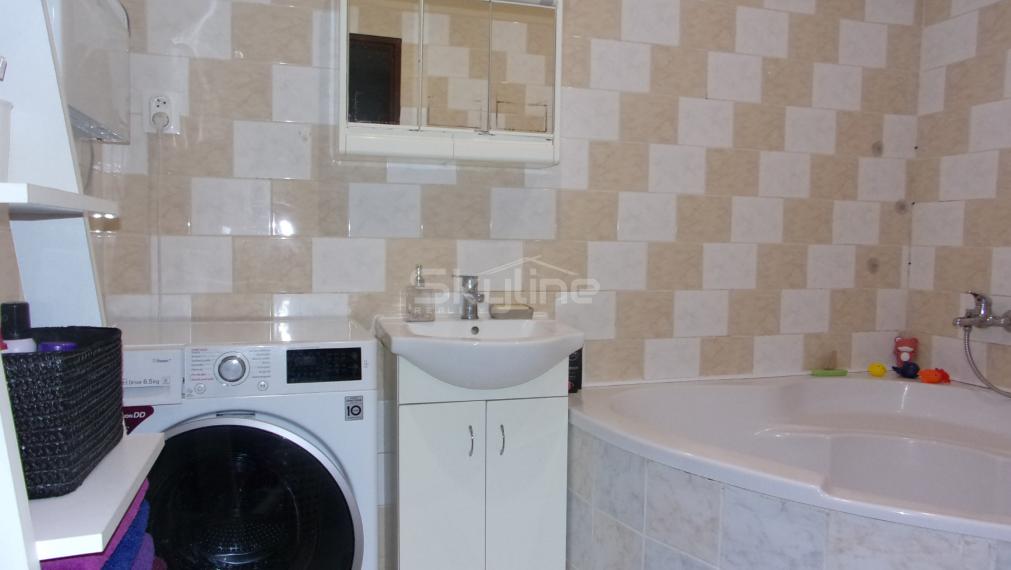 Predaj 3 izbový byt, rekonštrukcia, Nové Zámky