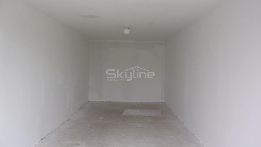 Prenájom samostatná garáž 23 m2, Nové Zámky