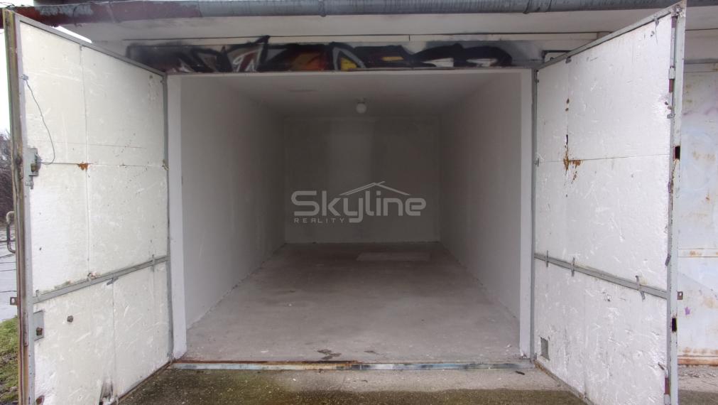 Prenájom samostatná garáž 23 m2, Nové Zámky