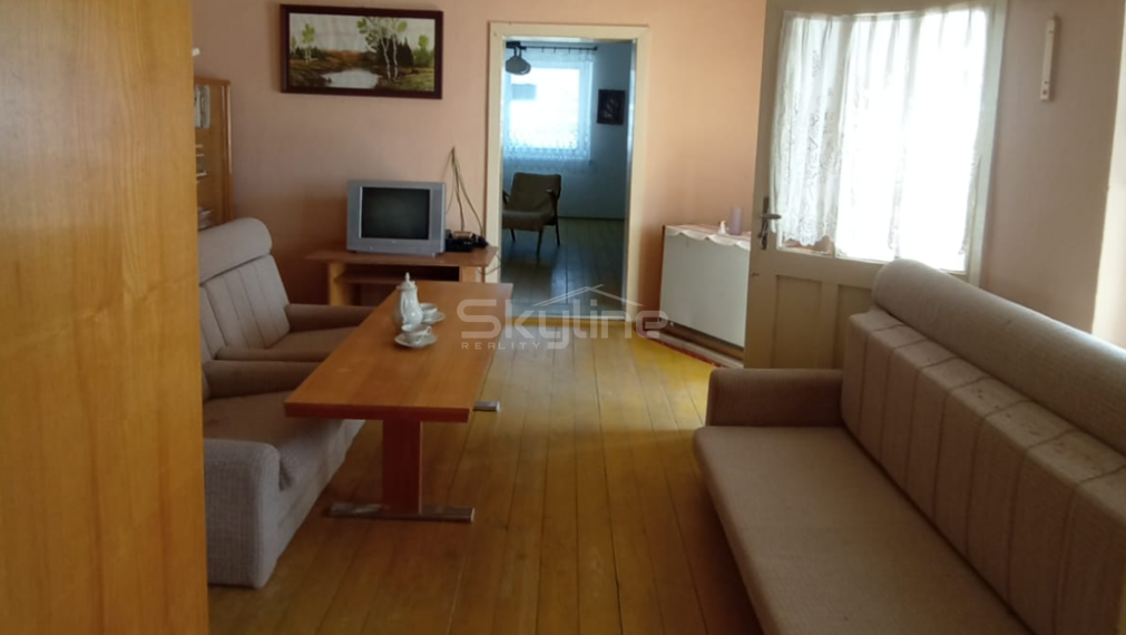 Znížená cena!! na predaj vidiecky dom, pôvodný stav, pozemok  2119 m2, Kolta, Nové Zámky