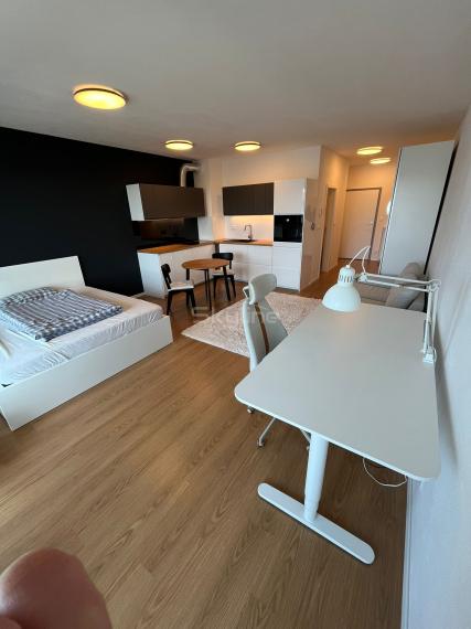 Prenájom 1izbový byt Bratislava-Ružinov
