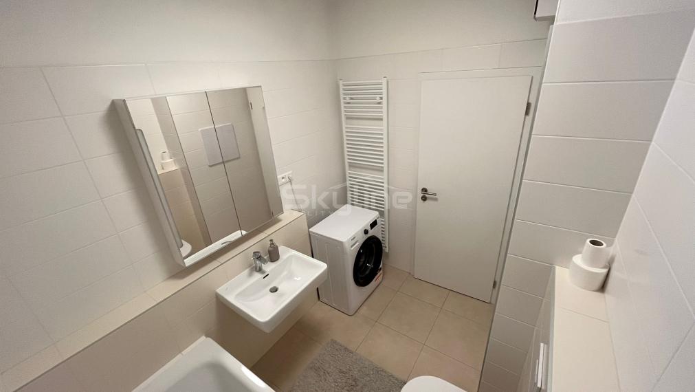 Prenájom 1izbový byt Bratislava-Ružinov