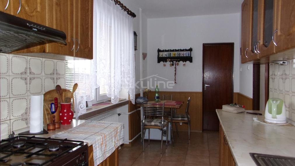 exkluzívny predaj zariadený 6 izbový rodinný dom, pozemok 1270 m2, Rišňovce
