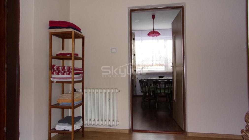 exkluzívny predaj zariadený 6 izbový rodinný dom, pozemok 1270 m2, Rišňovce
