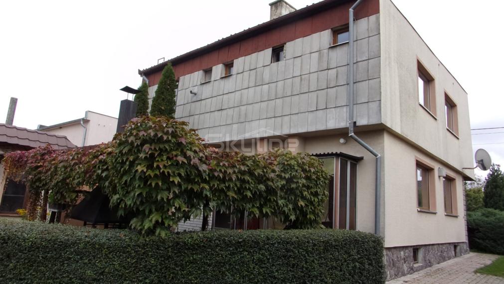 exkluzívny predaj zariadený 6 izbový rodinný dom, pozemok 1270 m2, Rišňovce