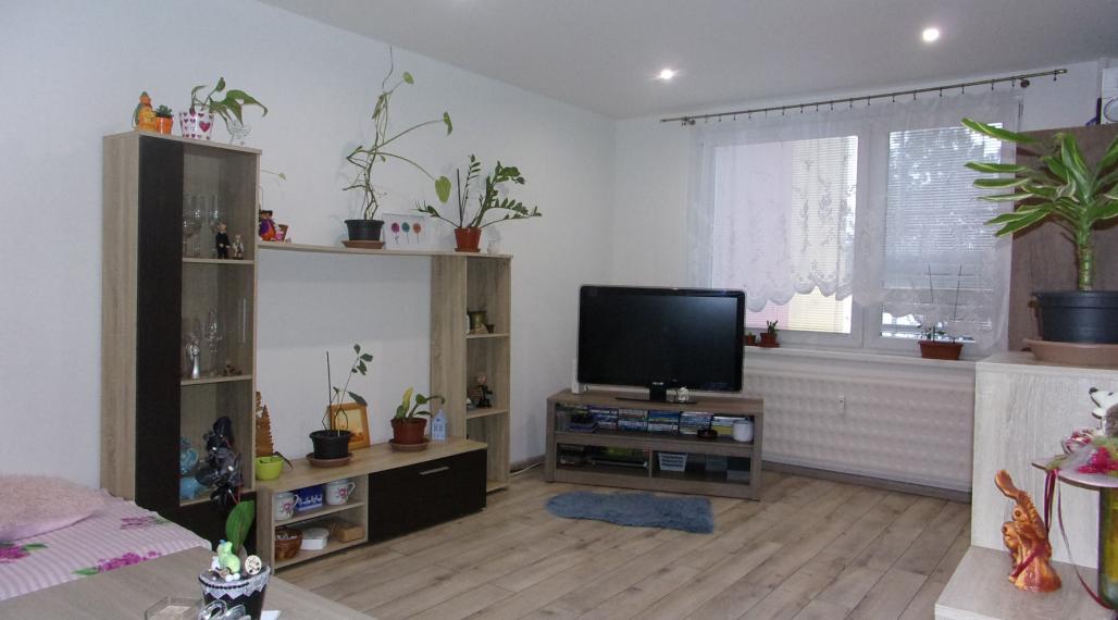 Predaj 3 izbový byt, rekonštrukcia, Nové Zámky